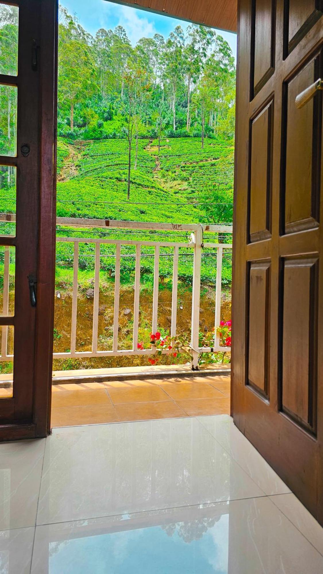 Adams Peak Grand Hotel Nallathanniya Exterior foto