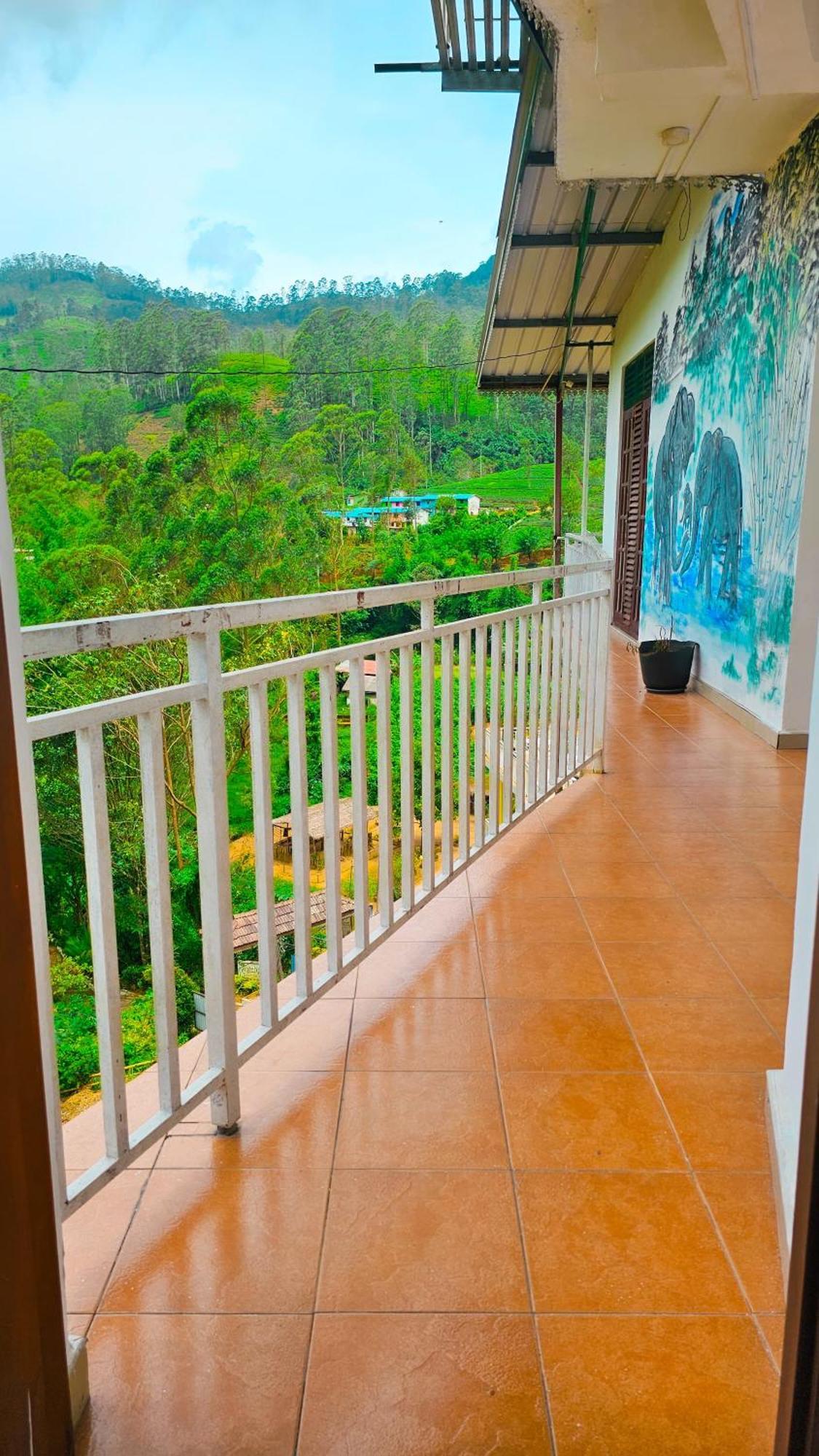 Adams Peak Grand Hotel Nallathanniya Exterior foto
