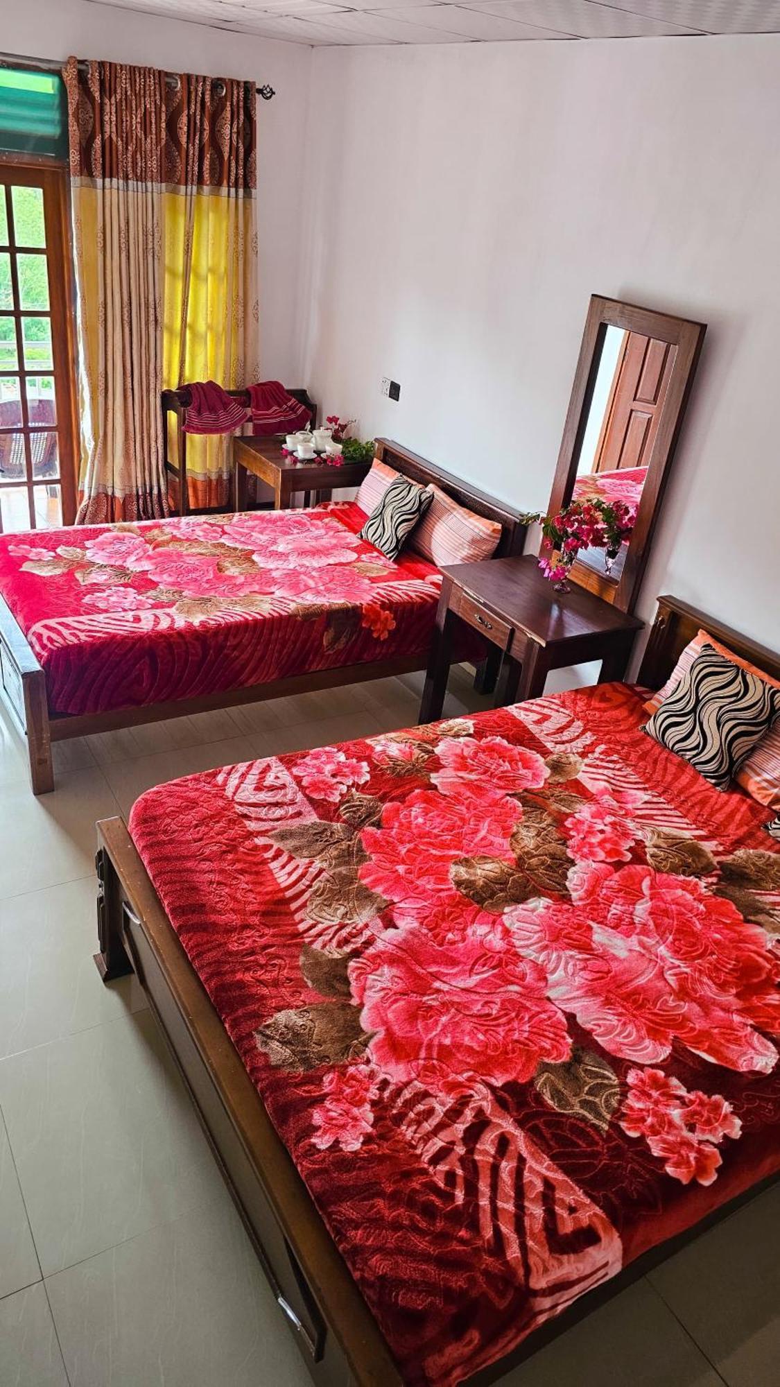 Adams Peak Grand Hotel Nallathanniya Exterior foto