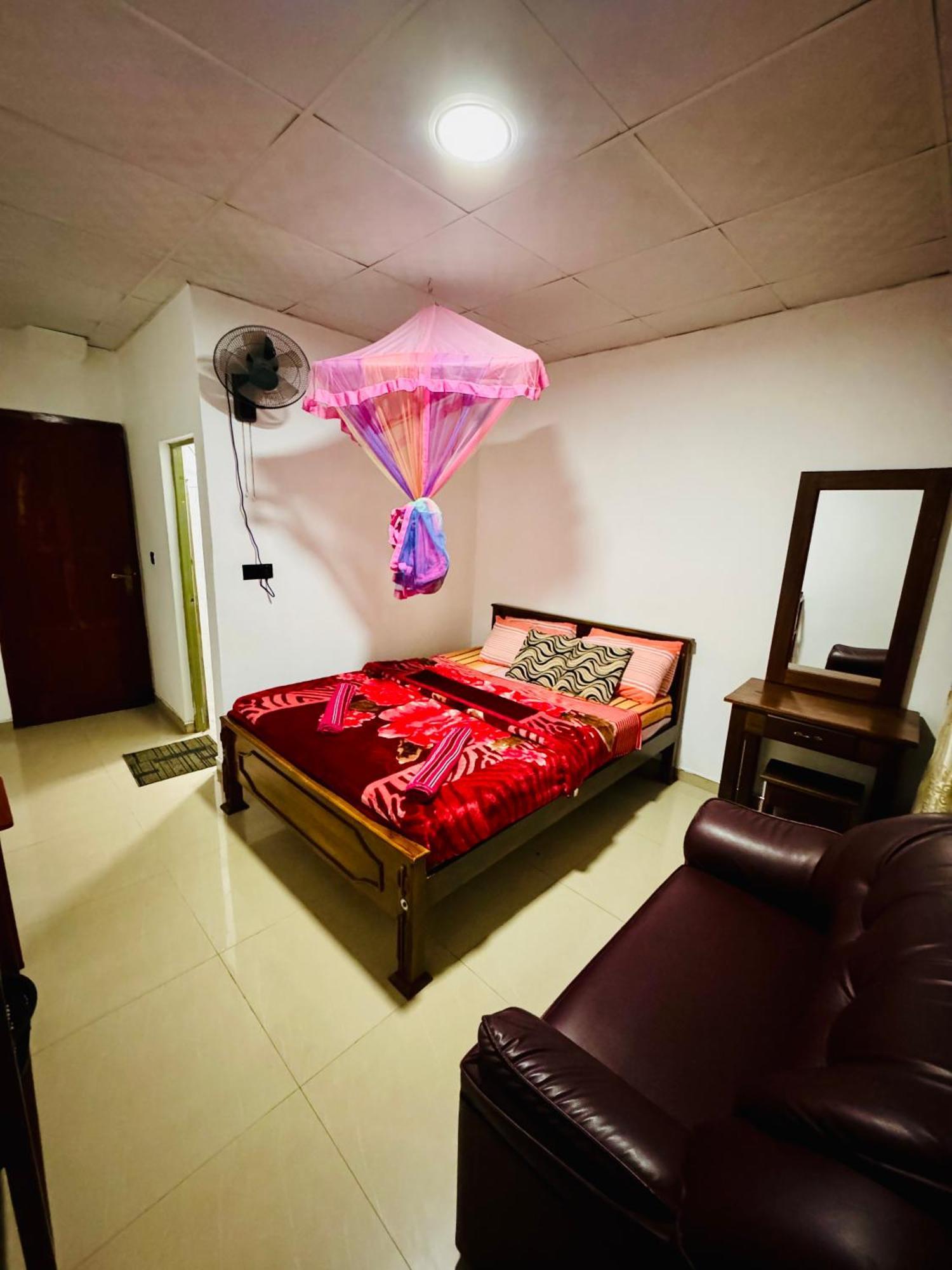 Adams Peak Grand Hotel Nallathanniya Exterior foto